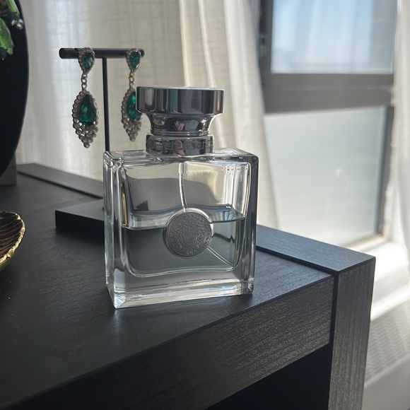 Versace green 50ml half used - Picture 3 of 3